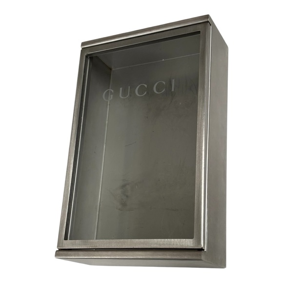 Gucci Made in Italy stainless steel retail counter display merchandise case - Picture 7 of 15